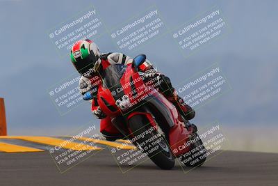 media/Sep-11-2022-SoCal Trackdays (Sun) [[81b7e951af]]/Turn 9 (930am)/